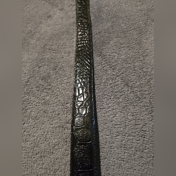 NWT MCM women's patent leather belt, Glossy Black Crocodile Pattern - Picture 6 of 11